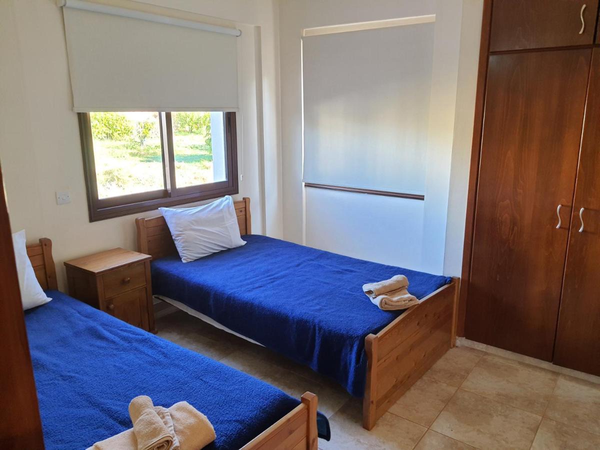 Joanna Sunset Apts Pomos Exterior foto